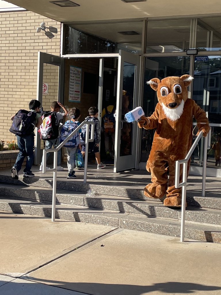 LP Cougar Champ welcomes students