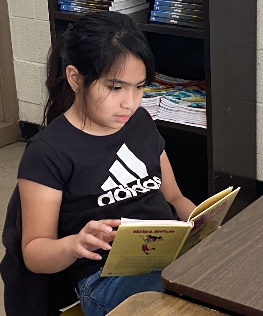 students in bilingual class