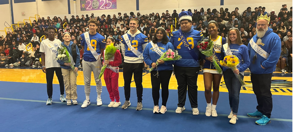 homecoming court students